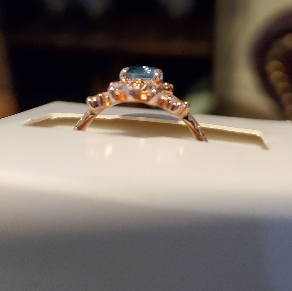 Ladies ring - Picture 3 of 6